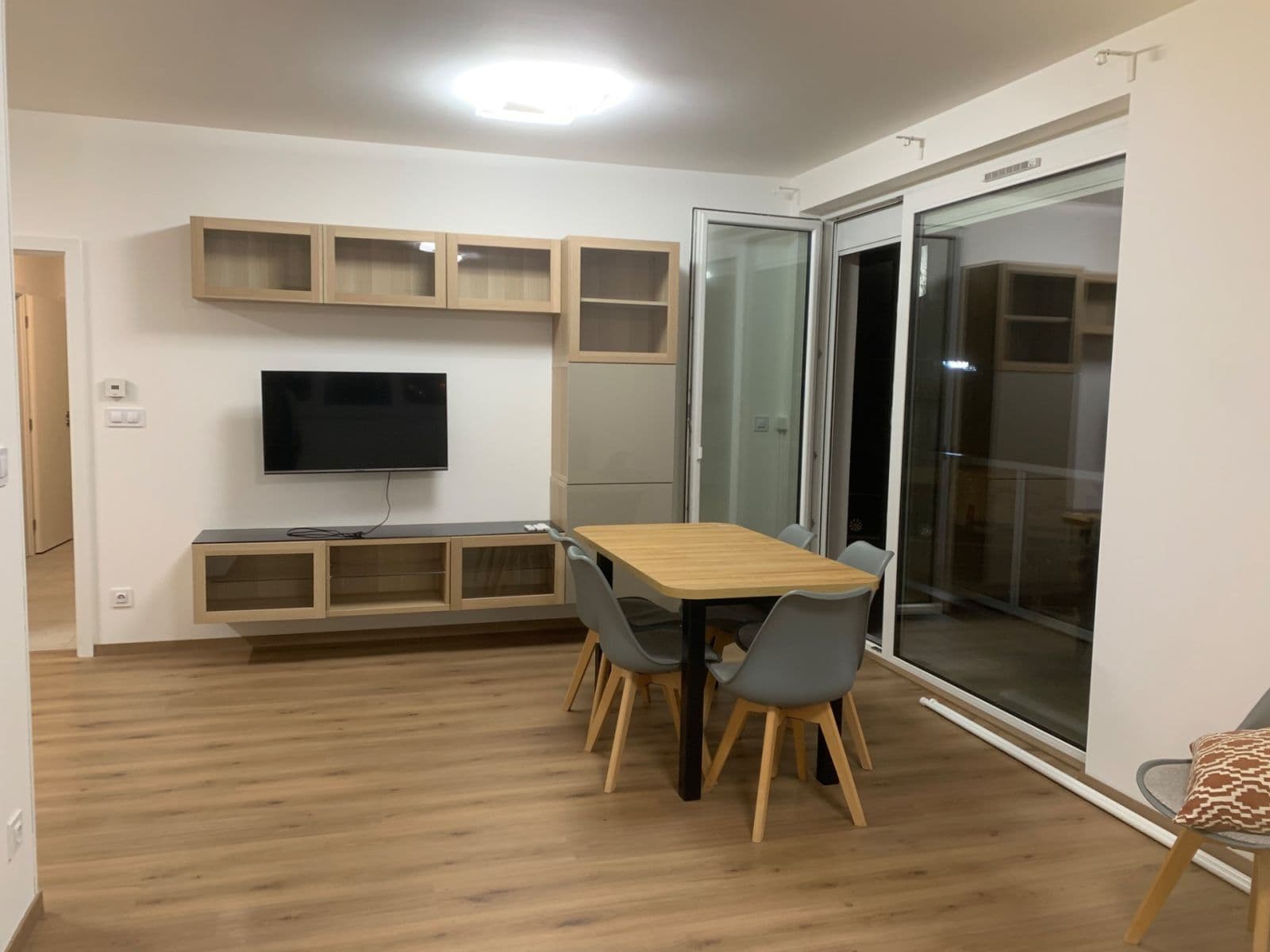 Pronájem bytu 3+kk 80 m², Choceradská, Praha, Praha Pronájem bytu 3+kk 80 m², Choceradská, Praha, Praha