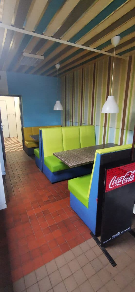 Pronájem nebytového prostoru 65 m², Kpt. Nálepky, Tábor, Jihočeský kraj Pronájem nebytového prostoru 65 m², Kpt. Nálepky, Tábor, Jihočeský kraj