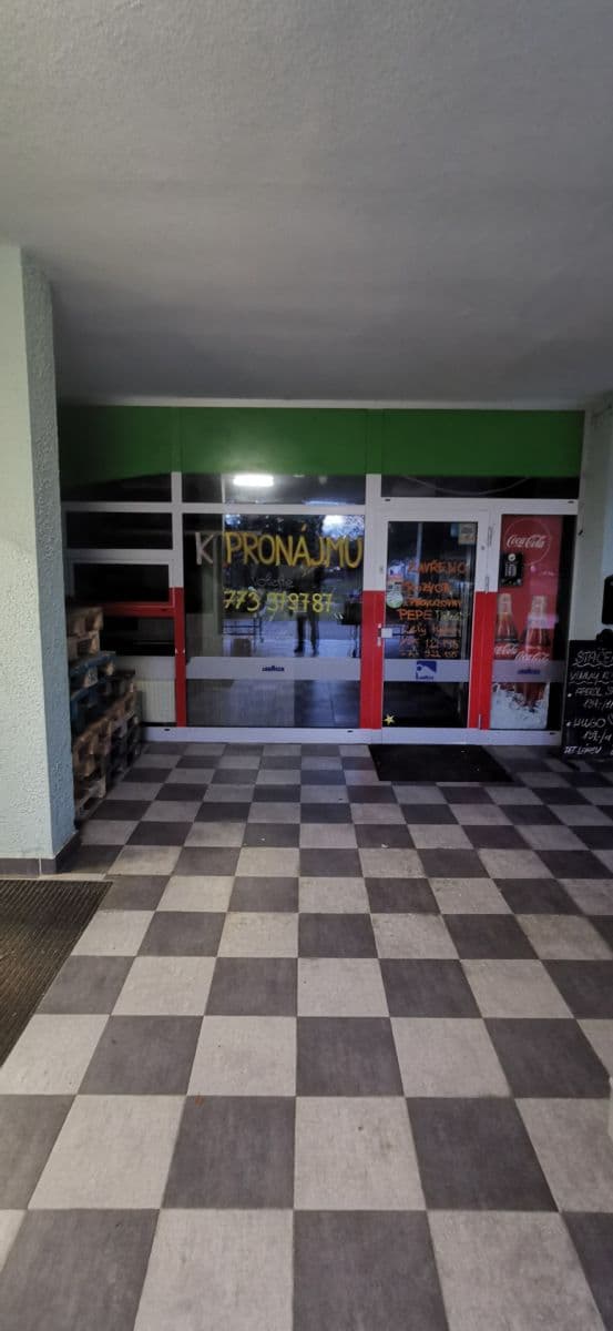 Pronájem nebytového prostoru 65 m², Kpt. Nálepky, Tábor, Jihočeský kraj Pronájem nebytového prostoru 65 m², Kpt. Nálepky, Tábor, Jihočeský kraj