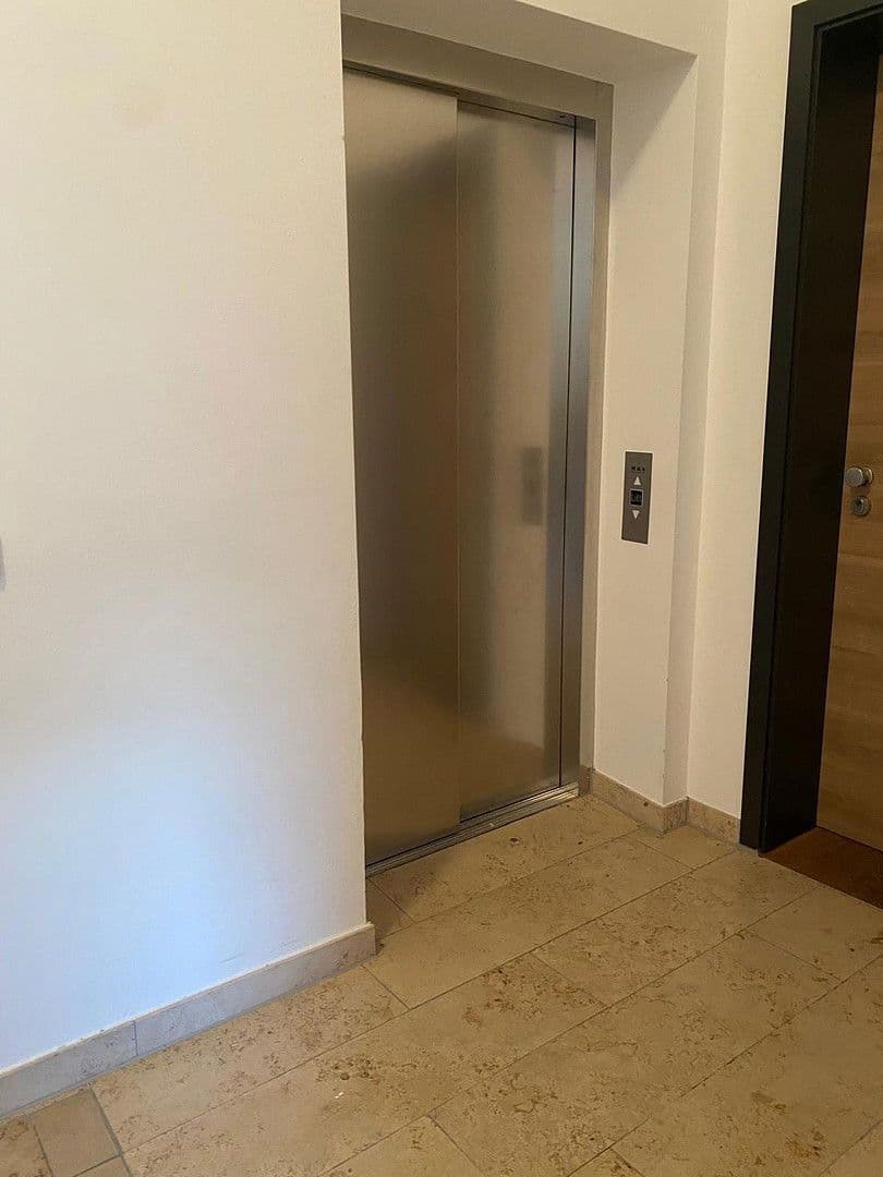 Pronájem kanceláře 128 m², Werth 58, Wuppertal, Severní Porýní-Vestfálsko Pronájem kanceláře 128 m², Werth 58, Wuppertal, Severní Porýní-Vestfálsko