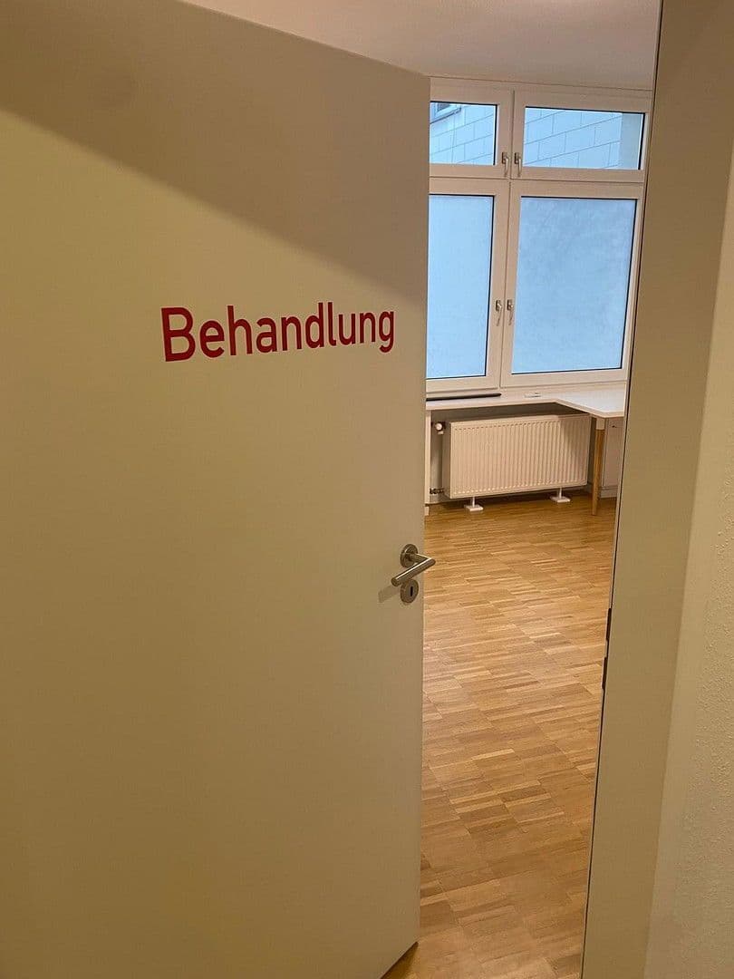 Pronájem kanceláře 128 m², Werth 58, Wuppertal, Severní Porýní-Vestfálsko Pronájem kanceláře 128 m², Werth 58, Wuppertal, Severní Porýní-Vestfálsko