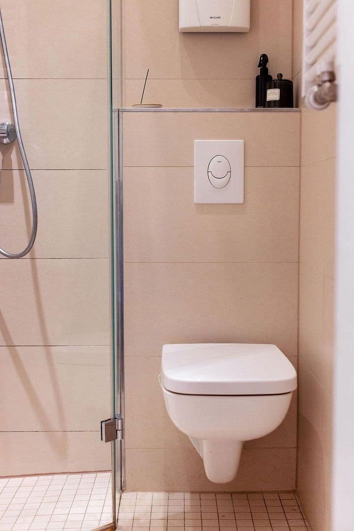 Prodej bytu 1+1 37 m², Kloedenstr. 4, Berlin, Berlín Prodej bytu 1+1 37 m², Kloedenstr. 4, Berlin, Berlín