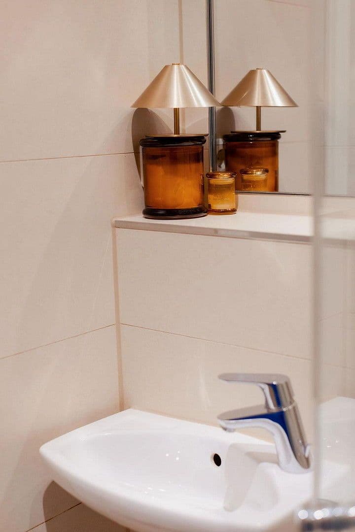 Prodej bytu 1+1 37 m², Kloedenstr. 4, Berlin, Berlín Prodej bytu 1+1 37 m², Kloedenstr. 4, Berlin, Berlín