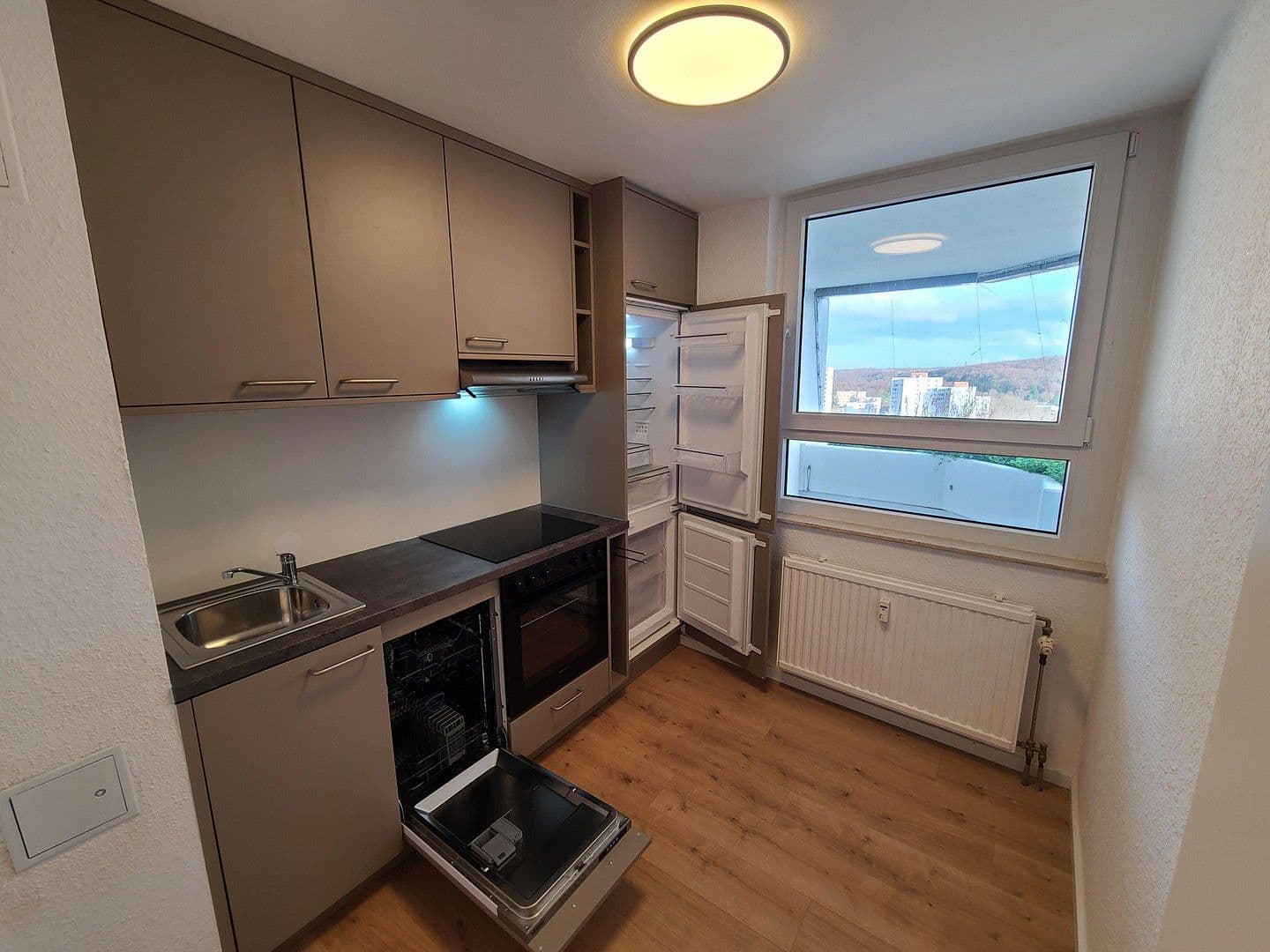 Pronájem bytu 2+kk 73 m², Siemensstraße 10, Darmstadt, Hessen Pronájem bytu 2+kk 73 m², Siemensstraße 10, Darmstadt, Hessen