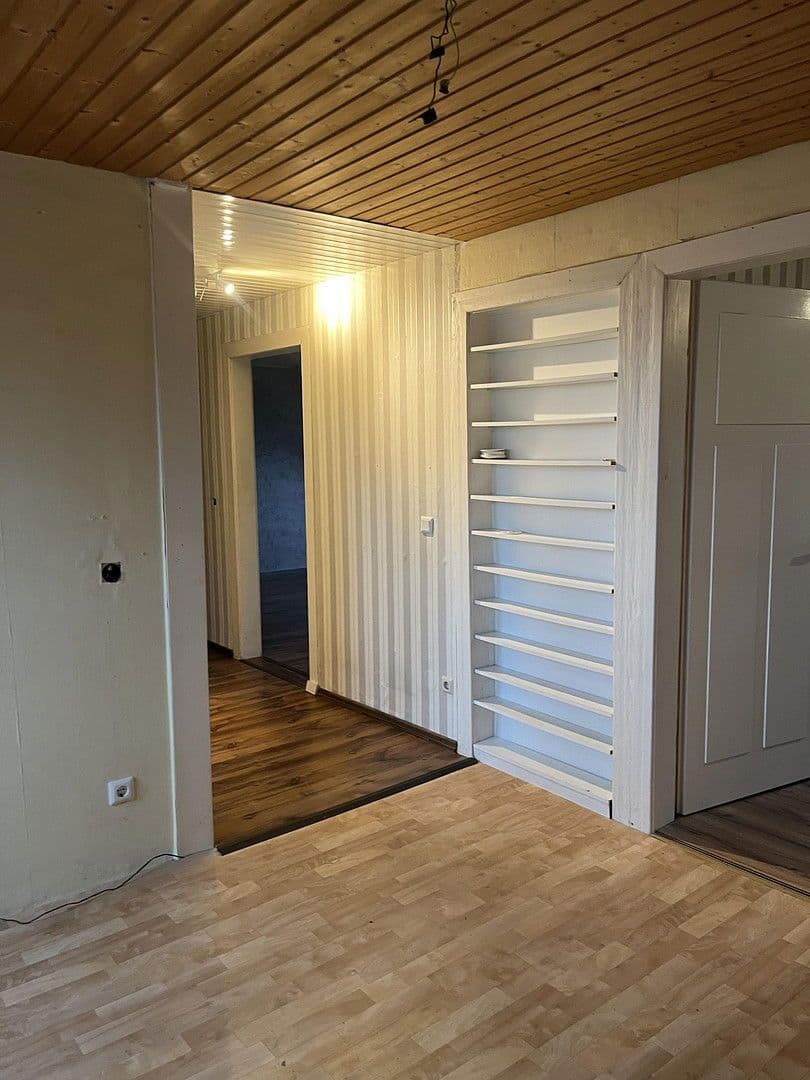 Pronájem bytu 4+kk 78 m², Heppenheimerstraße 3, Wiesbaden, Hessen Pronájem bytu 4+kk 78 m², Heppenheimerstraße 3, Wiesbaden, Hessen