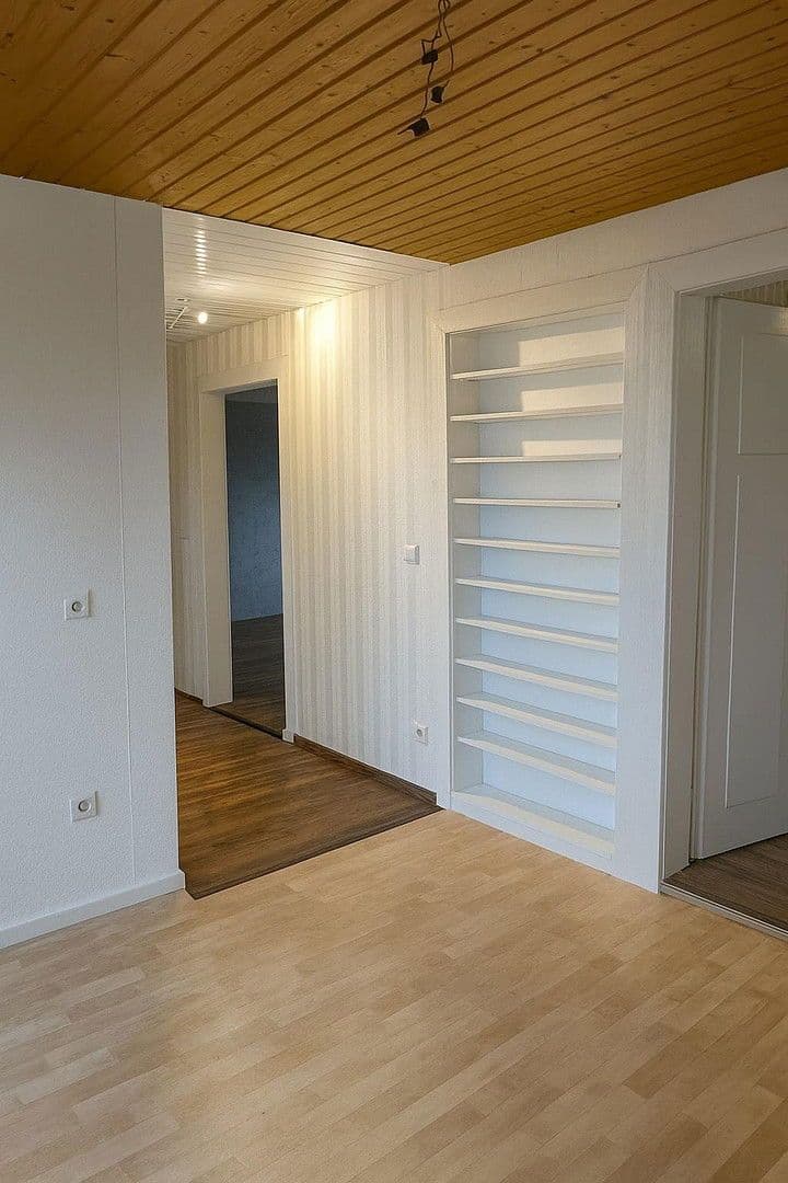 Pronájem bytu 4+kk 78 m², Heppenheimerstraße 3, Wiesbaden, Hessen Pronájem bytu 4+kk 78 m², Heppenheimerstraße 3, Wiesbaden, Hessen