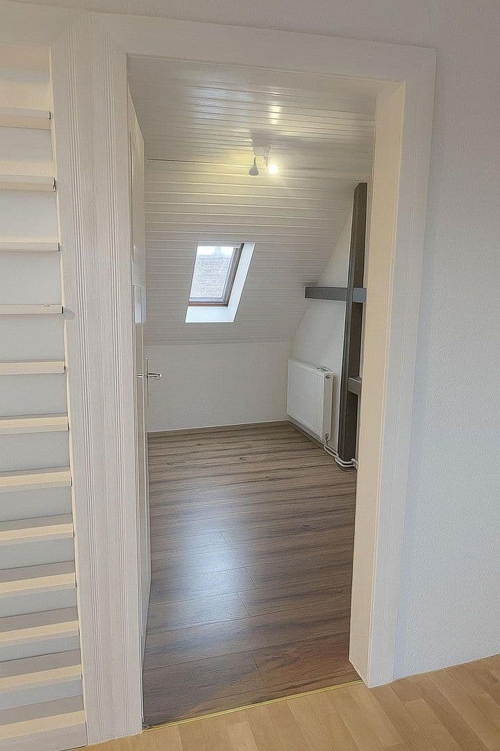 Pronájem bytu 4+kk 78 m², Heppenheimerstraße 3, Wiesbaden, Hessen Pronájem bytu 4+kk 78 m², Heppenheimerstraße 3, Wiesbaden, Hessen