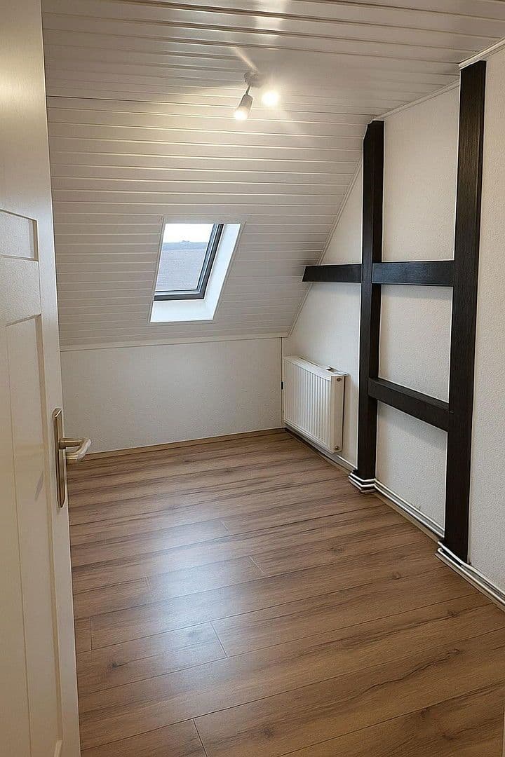 Pronájem bytu 4+kk 78 m², Heppenheimerstraße 3, Wiesbaden, Hessen Pronájem bytu 4+kk 78 m², Heppenheimerstraße 3, Wiesbaden, Hessen