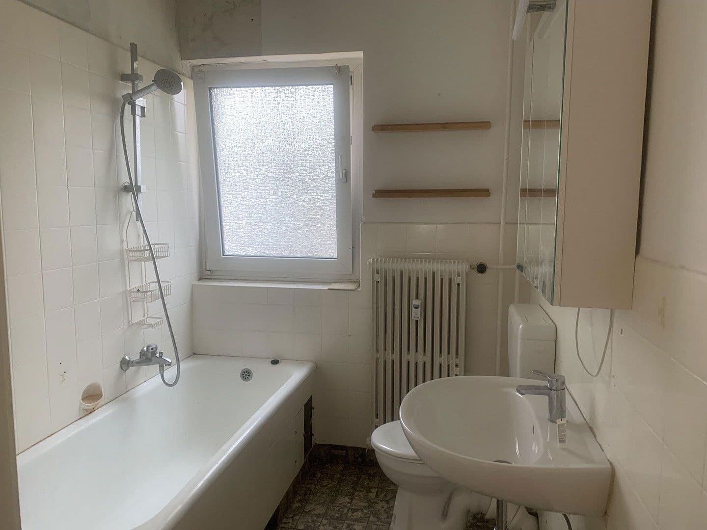 Pronájem bytu 3+kk 65 m², Voßstr. 21, Duisburg, Severní Porýní-Vestfálsko Pronájem bytu 3+kk 65 m², Voßstr. 21, Duisburg, Severní Porýní-Vestfálsko