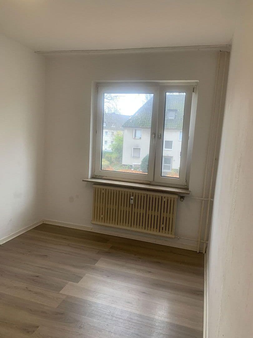 Pronájem bytu 3+kk 65 m², Voßstr. 21, Duisburg, Severní Porýní-Vestfálsko Pronájem bytu 3+kk 65 m², Voßstr. 21, Duisburg, Severní Porýní-Vestfálsko
