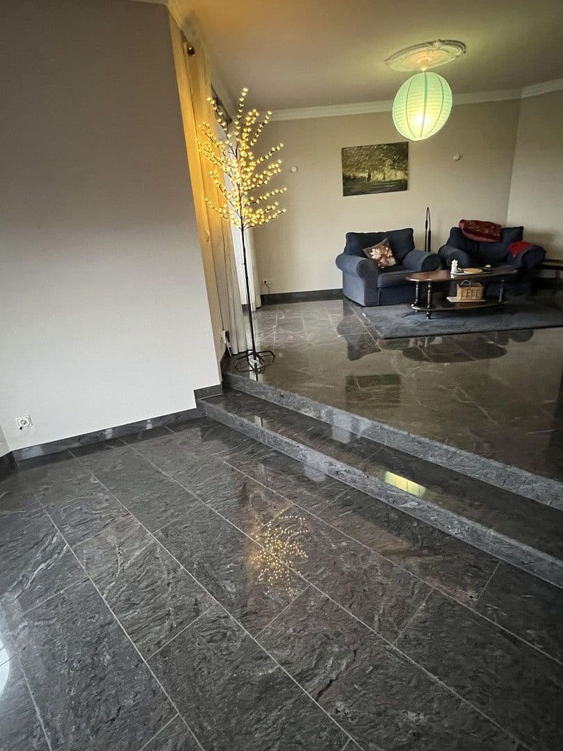 Prodej domu 227 m², pozemek 978 m², Fichtenau, Bádensko-Württembersko Prodej domu 227 m², pozemek 978 m², Fichtenau, Bádensko-Württembersko