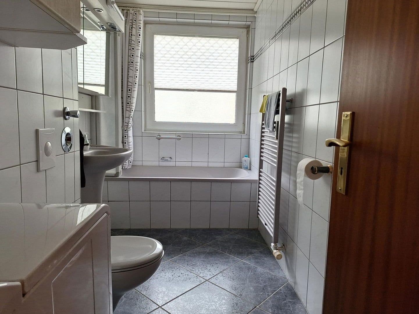 Prodej bytu 4+1 84 m², Königsbergerstr. 21, Isernhagen, Dolní Sasko Prodej bytu 4+1 84 m², Königsbergerstr. 21, Isernhagen, Dolní Sasko