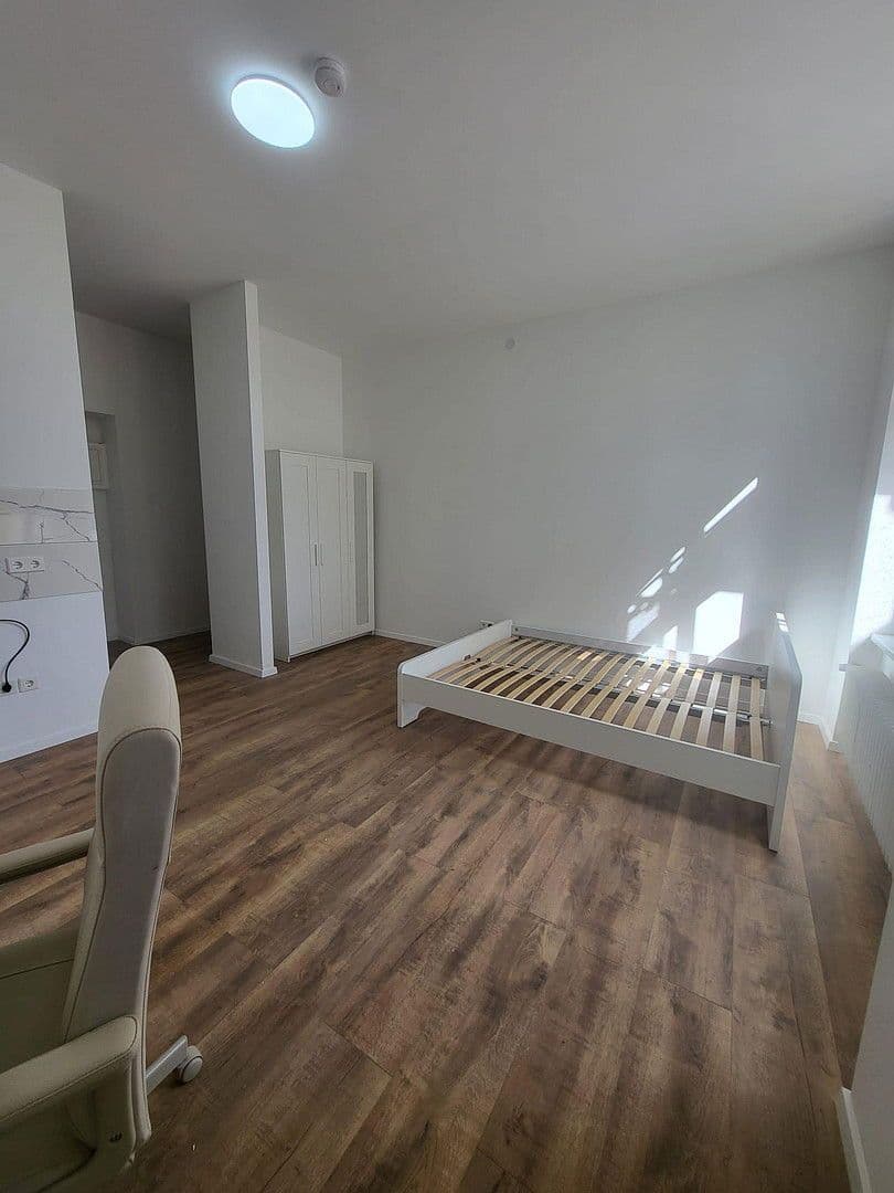 Pronájem bytu 1+1 27 m², Bonn, Severní Porýní-Vestfálsko Pronájem bytu 1+1 27 m², Bonn, Severní Porýní-Vestfálsko