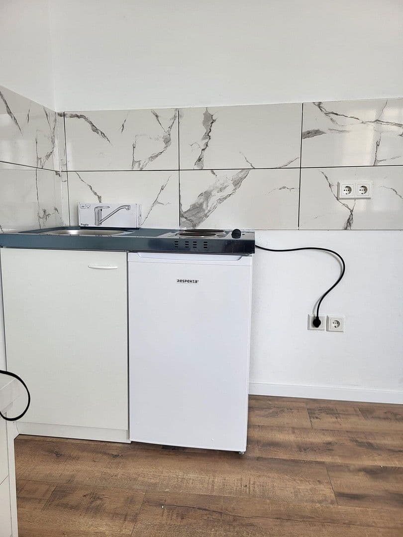 Pronájem bytu 1+1 27 m², Bonn, Severní Porýní-Vestfálsko Pronájem bytu 1+1 27 m², Bonn, Severní Porýní-Vestfálsko