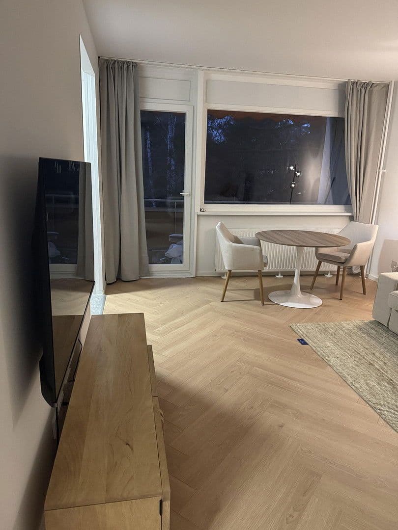 Pronájem bytu 1+1 36 m², Berlin, Berlín Pronájem bytu 1+1 36 m², Berlin, Berlín