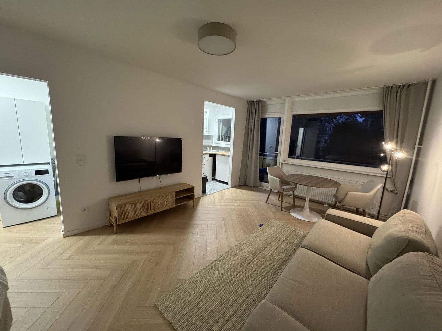 Pronájem bytu 1+1 36 m², Berlin, Berlín Pronájem bytu 1+1 36 m², Berlin, Berlín