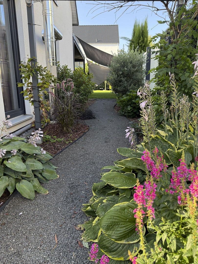 Prodej domu 220 m², pozemek 498 m², Kelsterbach, Hessen Prodej domu 220 m², pozemek 498 m², Kelsterbach, Hessen