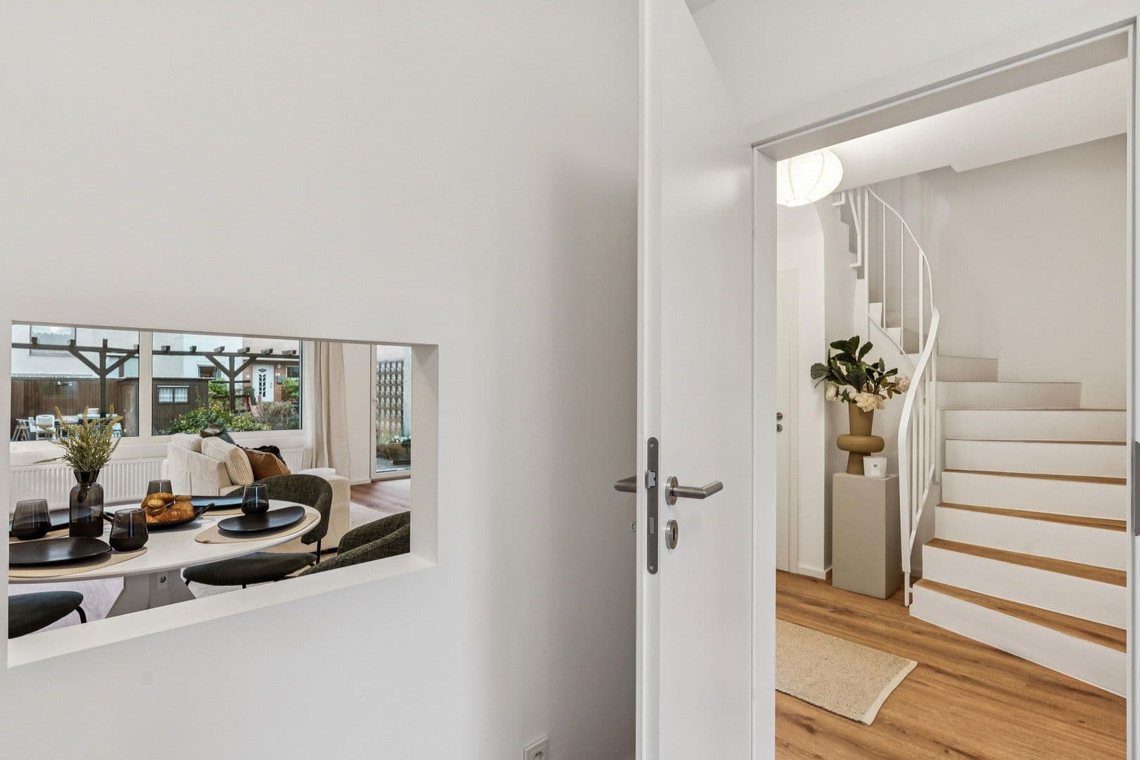 Prodej domu 138 m², pozemek 250 m², Seelze, Dolní Sasko Prodej domu 138 m², pozemek 250 m², Seelze, Dolní Sasko