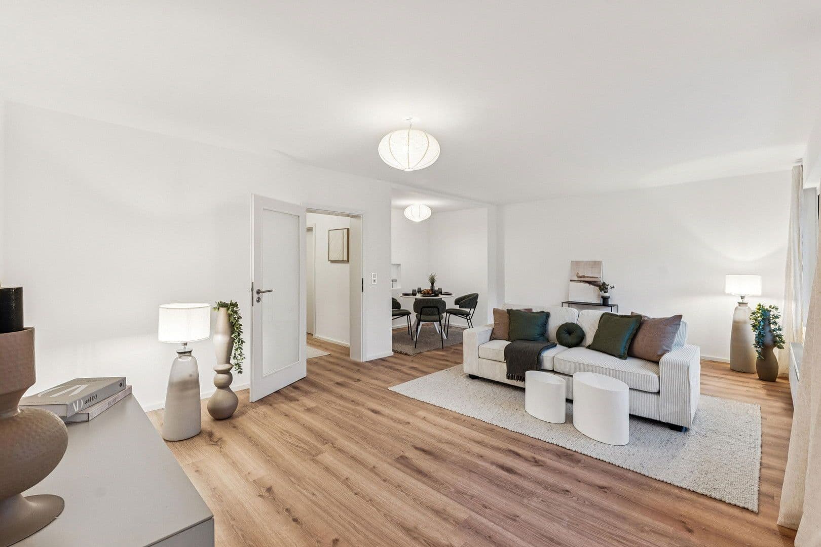 Prodej domu 138 m², pozemek 250 m², Seelze, Dolní Sasko Prodej domu 138 m², pozemek 250 m², Seelze, Dolní Sasko