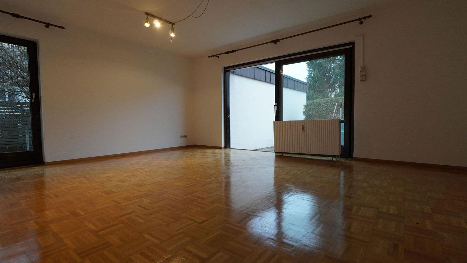 Prodej bytu 3+1 81 m², Reutlingen, Bádensko-Württembersko Prodej bytu 3+1 81 m², Reutlingen, Bádensko-Württembersko