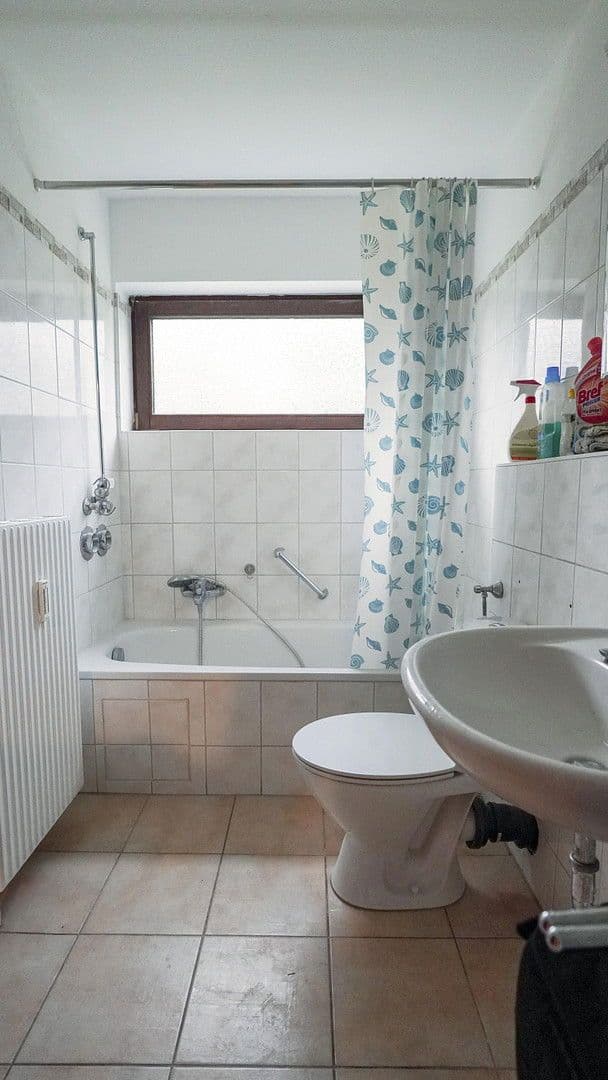 Prodej bytu 3+1 81 m², Reutlingen, Bádensko-Württembersko Prodej bytu 3+1 81 m², Reutlingen, Bádensko-Württembersko