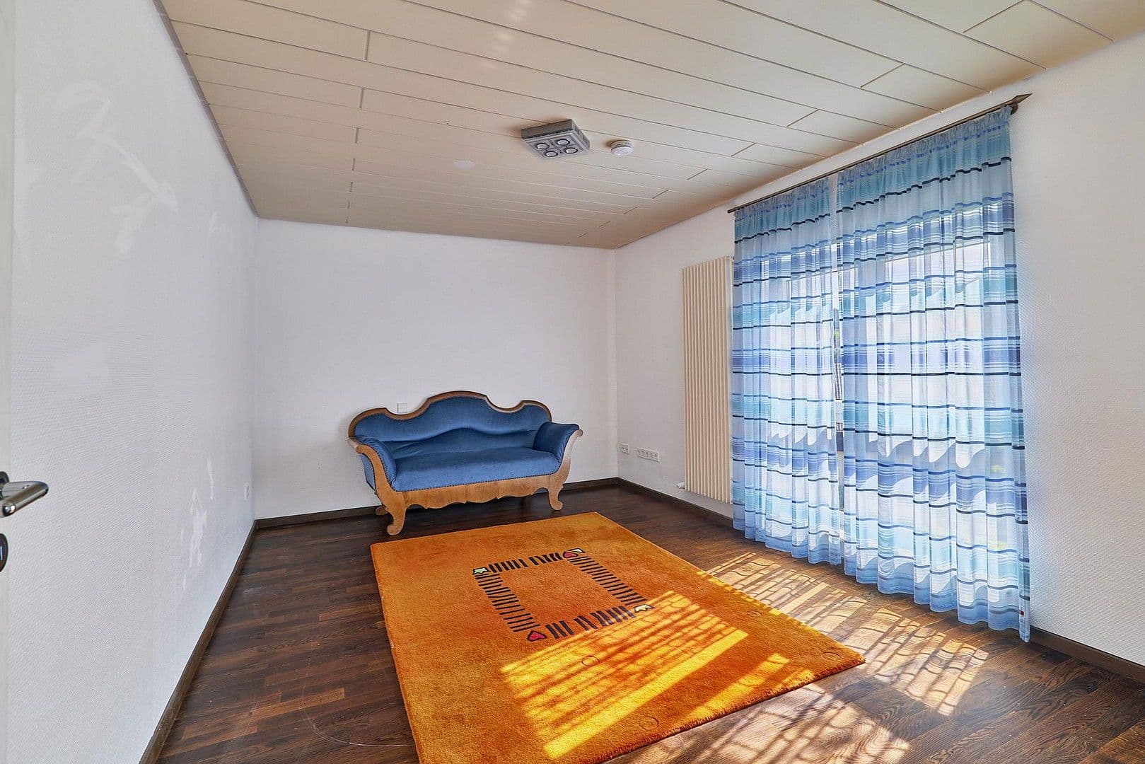 Pronájem bytu 6+1 230 m², Im Langenmorgen 2, Neckarsteinach, Hessen Pronájem bytu 6+1 230 m², Im Langenmorgen 2, Neckarsteinach, Hessen