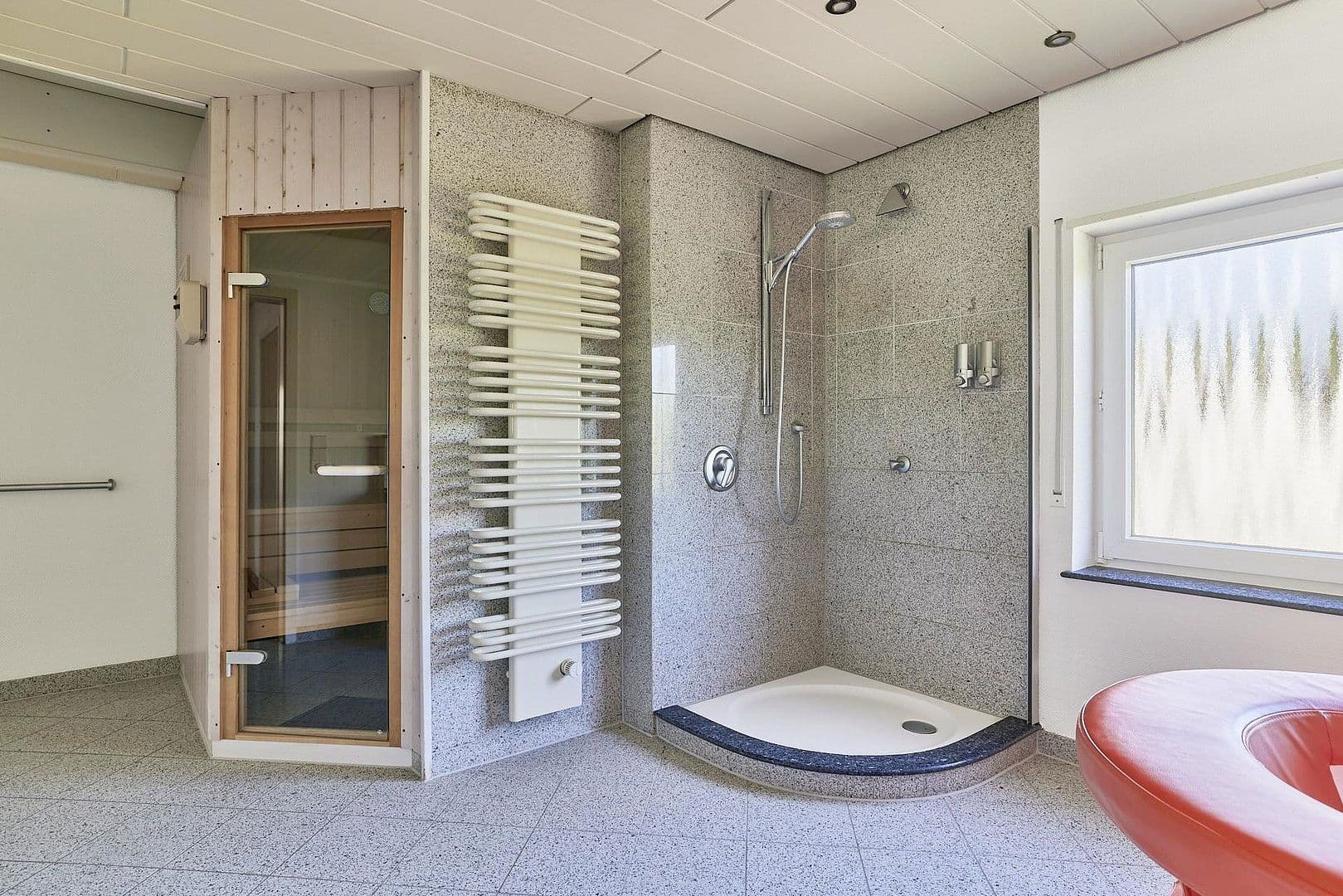 Pronájem bytu 6+1 230 m², Im Langenmorgen 2, Neckarsteinach, Hessen Pronájem bytu 6+1 230 m², Im Langenmorgen 2, Neckarsteinach, Hessen