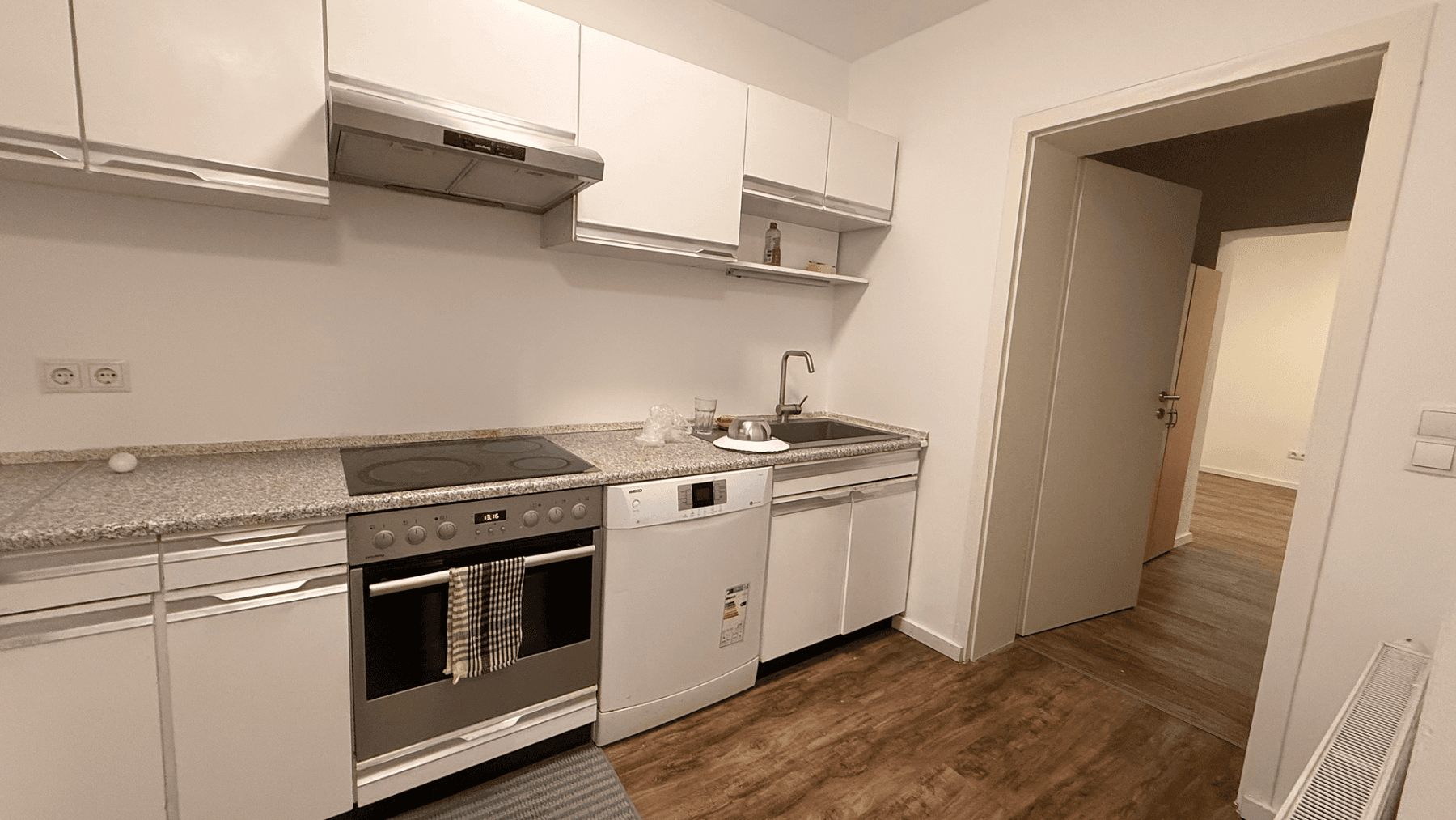 Pronájem bytu 2+1 74 m², Kaiserstr., Leimen, Bádensko-Württembersko Pronájem bytu 2+1 74 m², Kaiserstr., Leimen, Bádensko-Württembersko