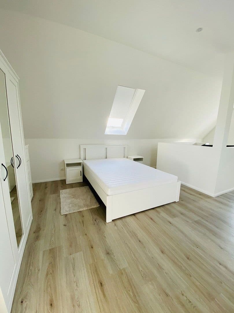 Pronájem bytu 2+1 63 m², Garstedter Weg 206, Hamburg, Hamburg Pronájem bytu 2+1 63 m², Garstedter Weg 206, Hamburg, Hamburg