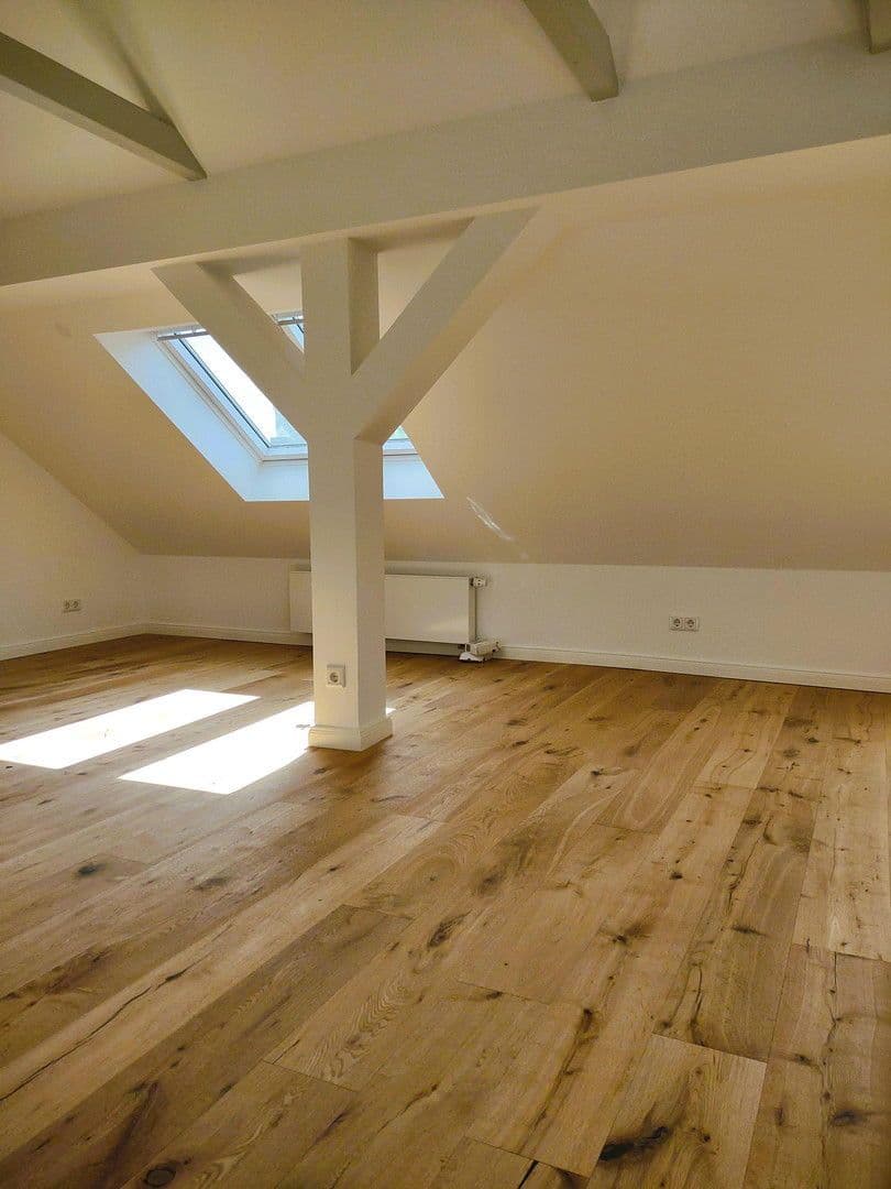 Prodej bytu 4+1 105 m², Mozartstr. 17, Halle, Sasko-Anhaltsko Prodej bytu 4+1 105 m², Mozartstr. 17, Halle, Sasko-Anhaltsko