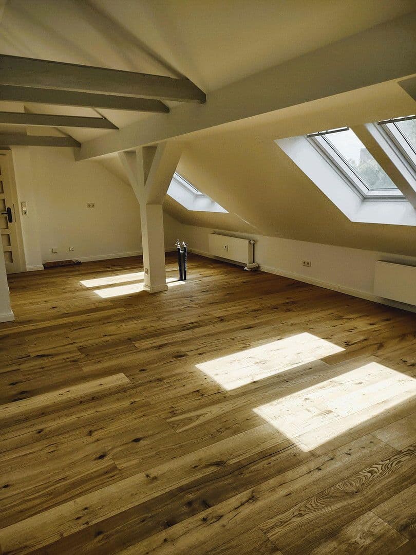 Prodej bytu 4+1 105 m², Mozartstr. 17, Halle, Sasko-Anhaltsko Prodej bytu 4+1 105 m², Mozartstr. 17, Halle, Sasko-Anhaltsko