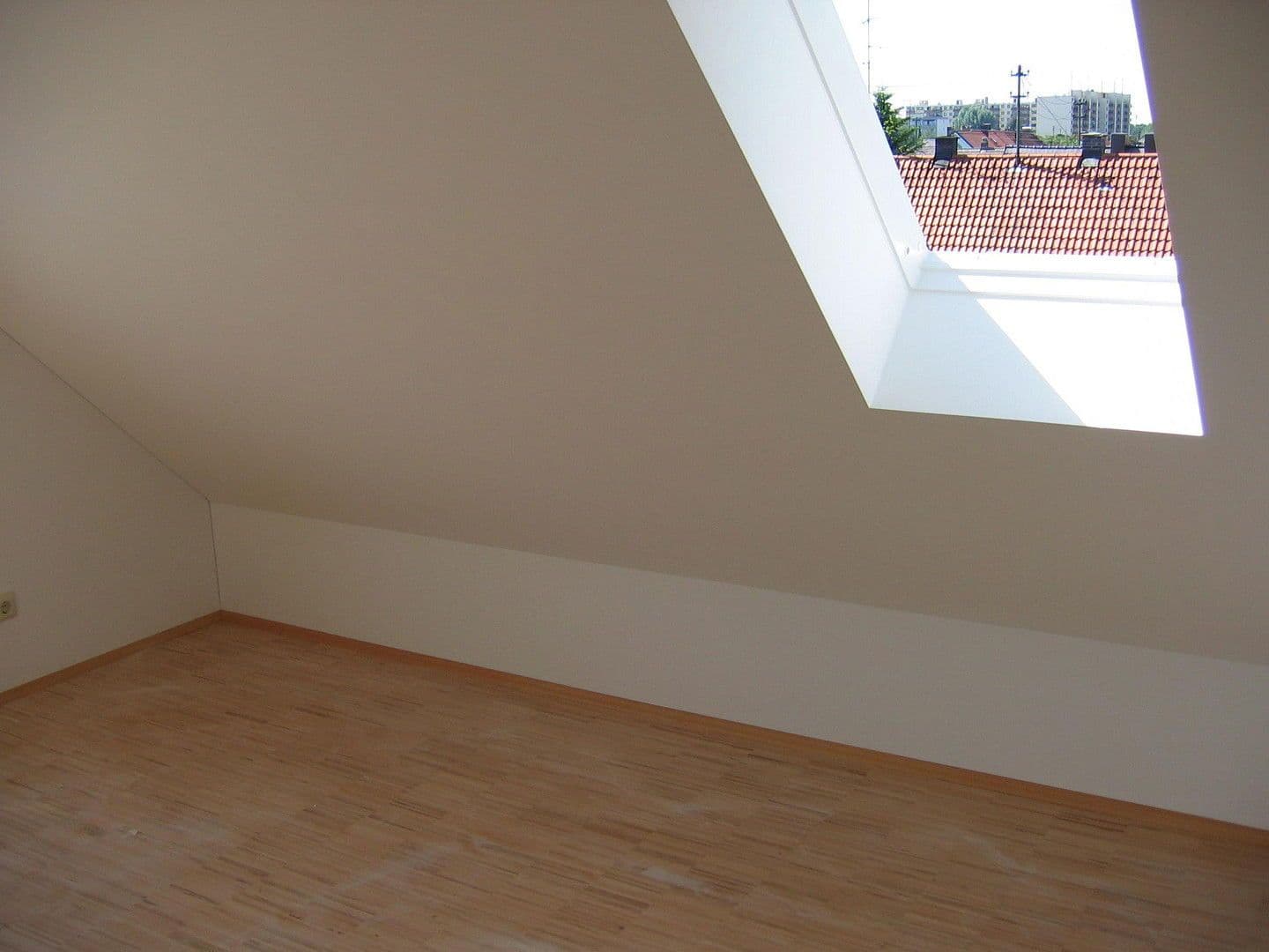 Pronájem bytu 3+kk 82 m², Blumenstraße 23, Karlsfeld, Bavorsko Pronájem bytu 3+kk 82 m², Blumenstraße 23, Karlsfeld, Bavorsko