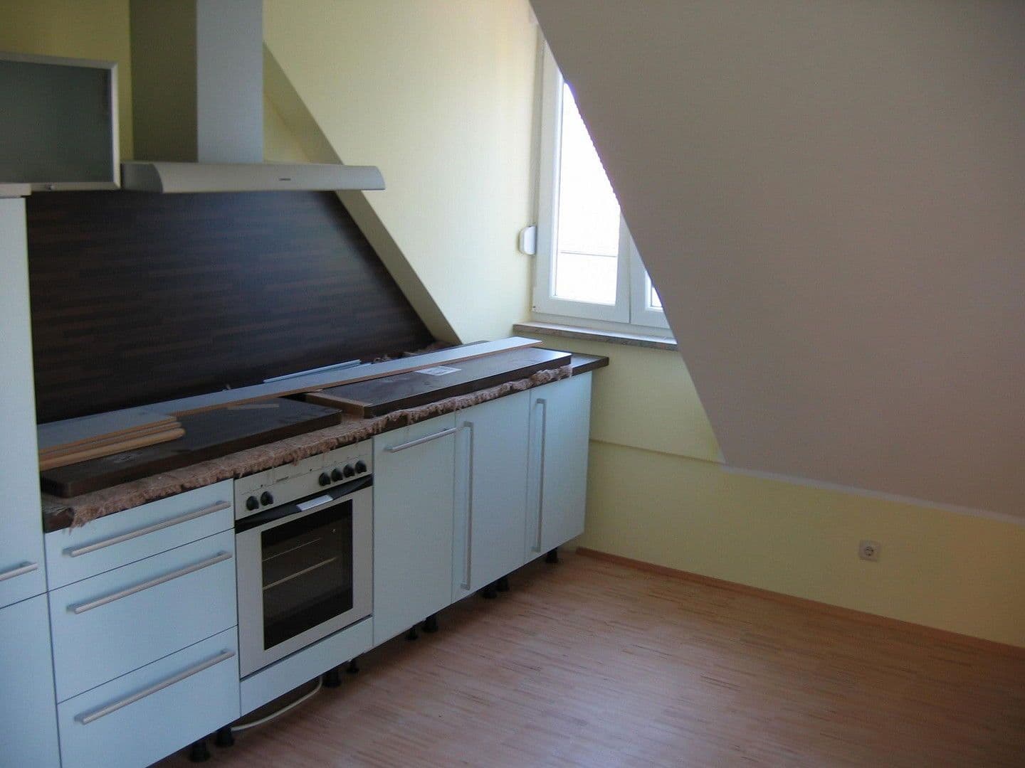 Pronájem bytu 3+kk 82 m², Blumenstraße 23, Karlsfeld, Bavorsko Pronájem bytu 3+kk 82 m², Blumenstraße 23, Karlsfeld, Bavorsko