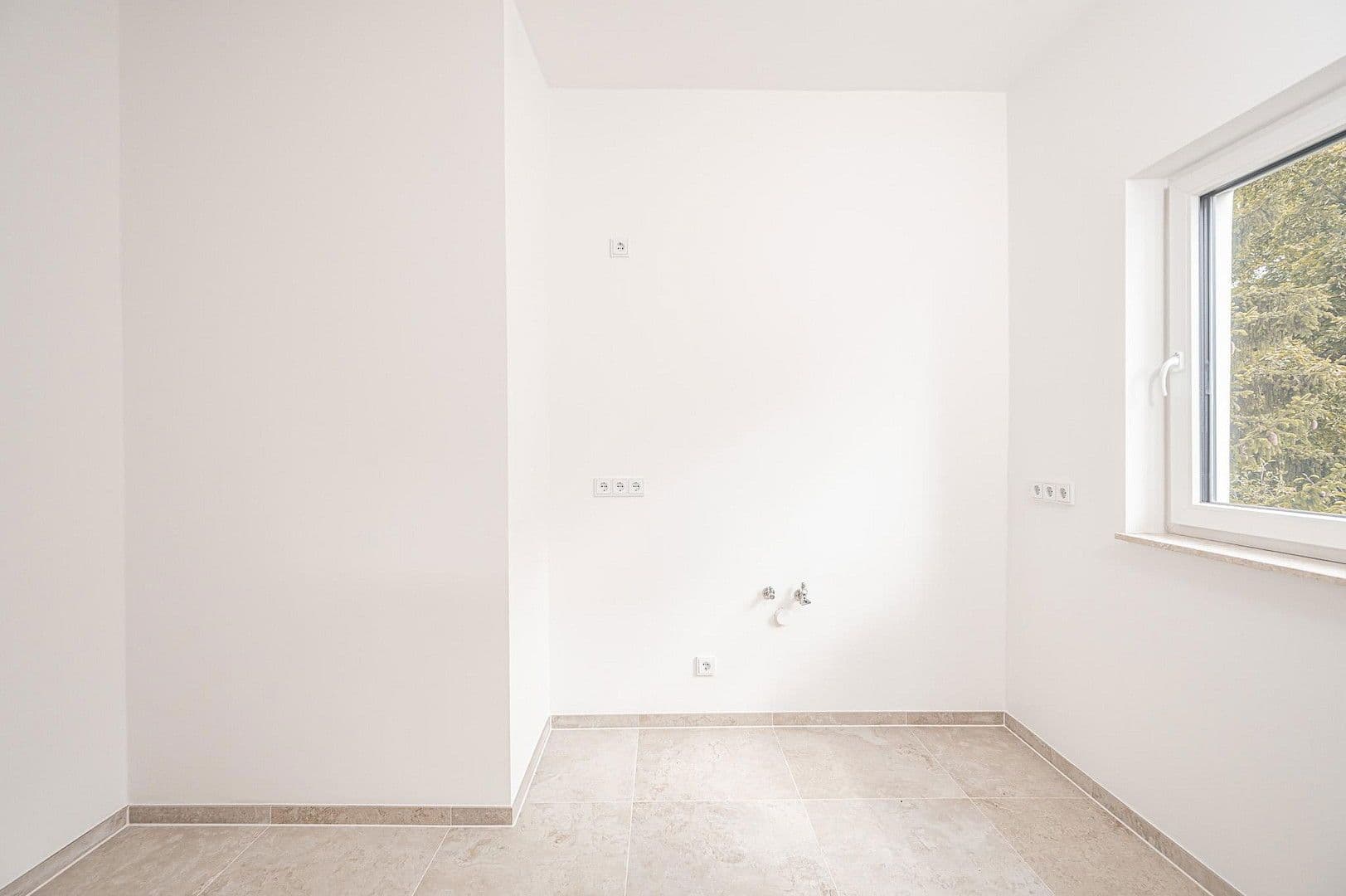 Prodej bytu 2+1 62 m², Leydenallee 37, Berlin, Berlín Prodej bytu 2+1 62 m², Leydenallee 37, Berlin, Berlín