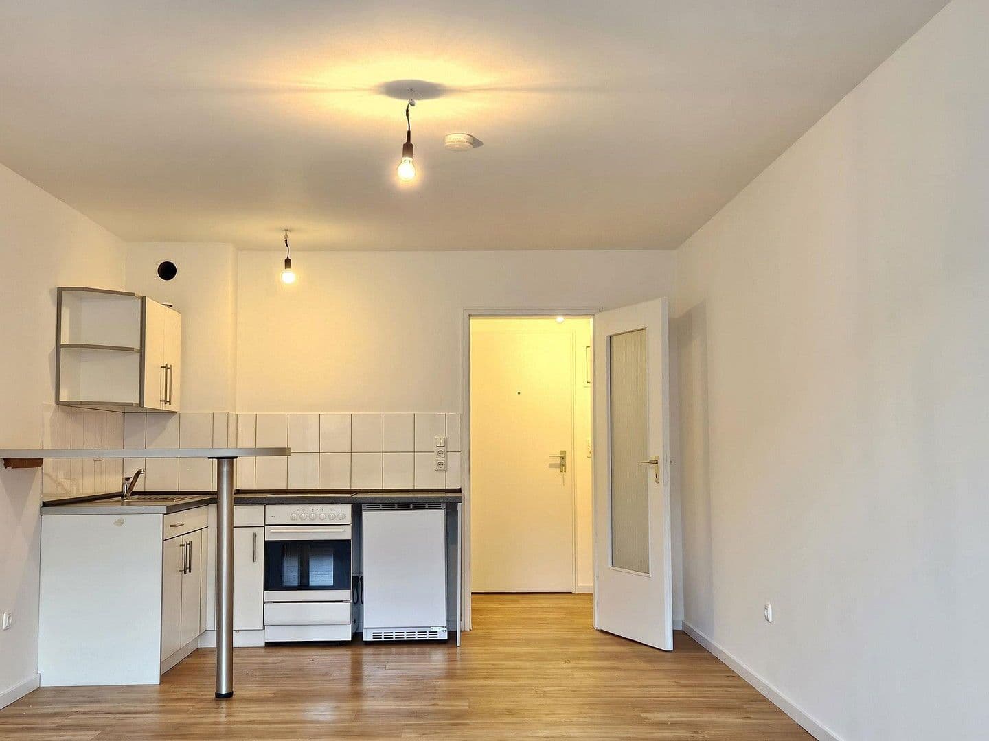 Pronájem bytu 1+1 31 m², Kidlerstraße 38, München, Bavorsko Pronájem bytu 1+1 31 m², Kidlerstraße 38, München, Bavorsko