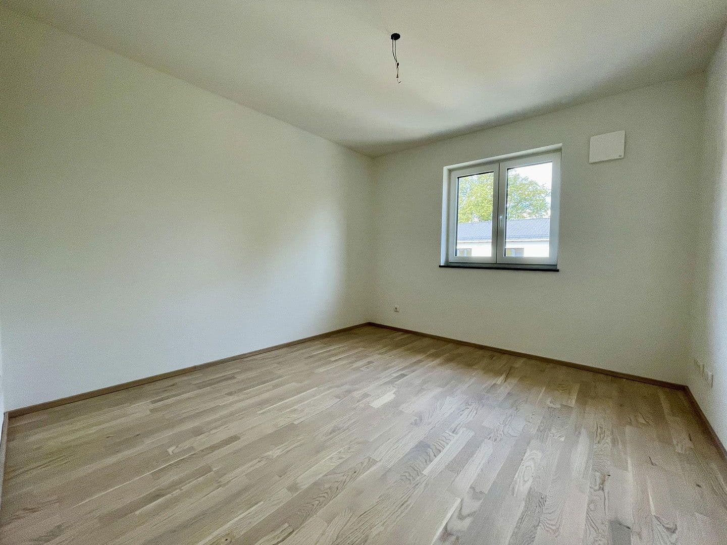 Pronájem bytu 3+1 89 m², Haupstraße 39, Unterdietfurt, Bavorsko Pronájem bytu 3+1 89 m², Haupstraße 39, Unterdietfurt, Bavorsko
