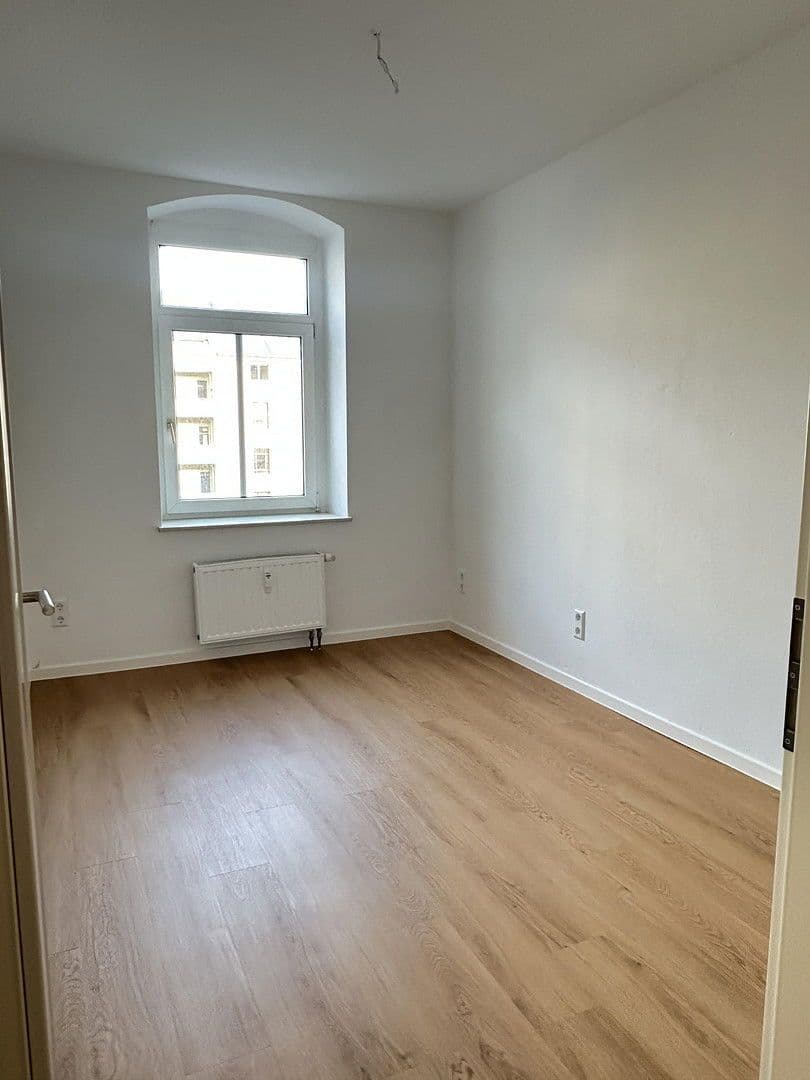 Pronájem bytu 3+1 69 m², Fritz-Matschke-Str. 12, Chemnitz, Sasko Pronájem bytu 3+1 69 m², Fritz-Matschke-Str. 12, Chemnitz, Sasko