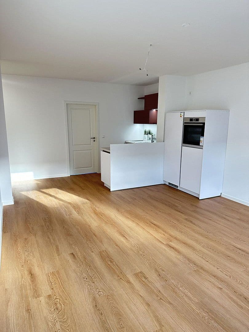 Pronájem bytu 3+1 69 m², Fritz-Matschke-Str. 12, Chemnitz, Sasko Pronájem bytu 3+1 69 m², Fritz-Matschke-Str. 12, Chemnitz, Sasko