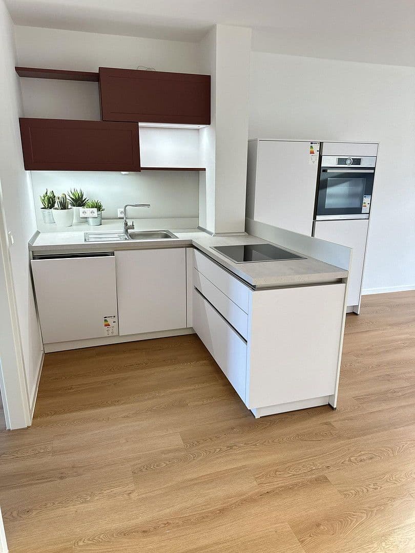 Pronájem bytu 3+1 69 m², Fritz-Matschke-Str. 12, Chemnitz, Sasko Pronájem bytu 3+1 69 m², Fritz-Matschke-Str. 12, Chemnitz, Sasko
