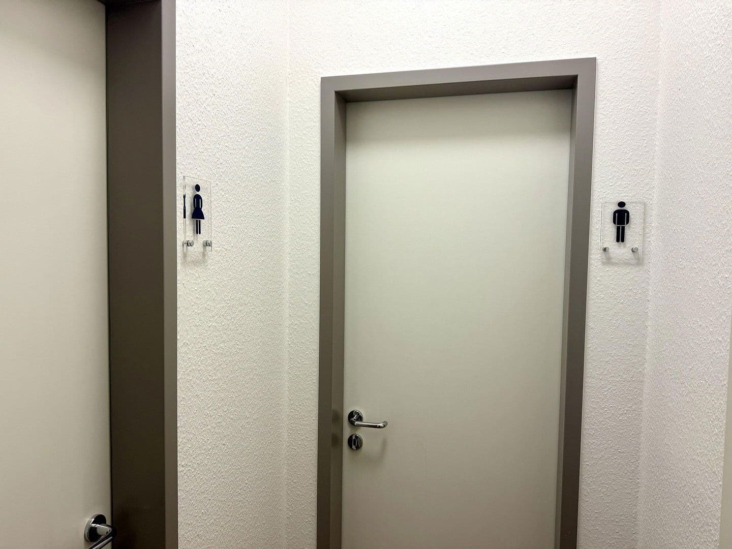 Pronájem kanceláře 60 m², Am Markt 2, Schwerin, Mecklenburg-Vorpommern Pronájem kanceláře 60 m², Am Markt 2, Schwerin, Mecklenburg-Vorpommern