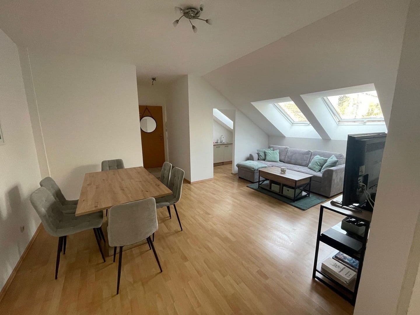 Pronájem bytu 3+1 70 m², Starhembergstraße 11, Linz, Horní Rakousko Pronájem bytu 3+1 70 m², Starhembergstraße 11, Linz, Horní Rakousko