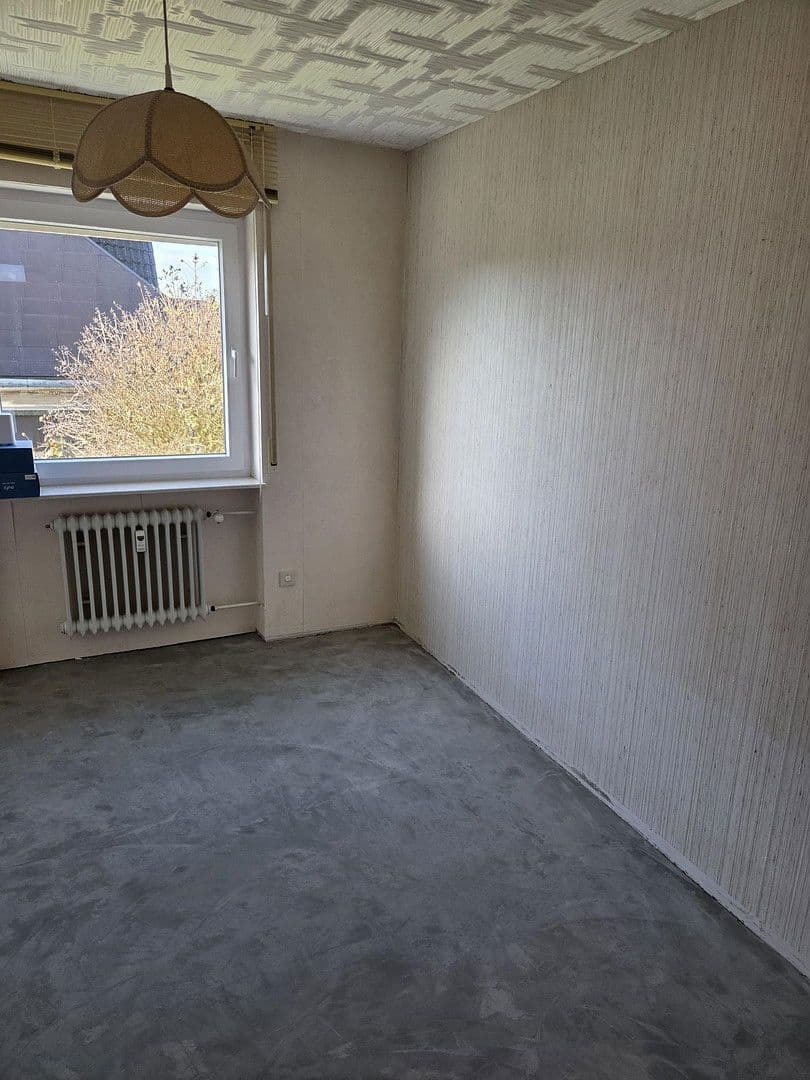 Prodej domu 209 m², pozemek 877 m², Böbingen an der Rems, Bádensko-Württembersko Prodej domu 209 m², pozemek 877 m², Böbingen an der Rems, Bádensko-Württembersko