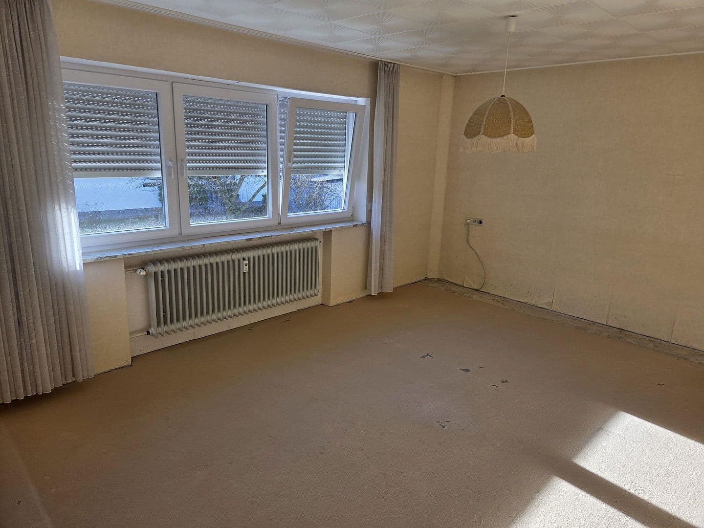 Prodej domu 209 m², pozemek 877 m², Böbingen an der Rems, Bádensko-Württembersko Prodej domu 209 m², pozemek 877 m², Böbingen an der Rems, Bádensko-Württembersko