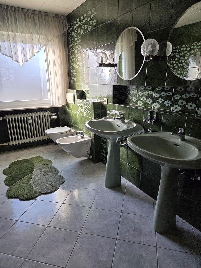 Prodej domu 209 m², pozemek 877 m², Böbingen an der Rems, Bádensko-Württembersko Prodej domu 209 m², pozemek 877 m², Böbingen an der Rems, Bádensko-Württembersko