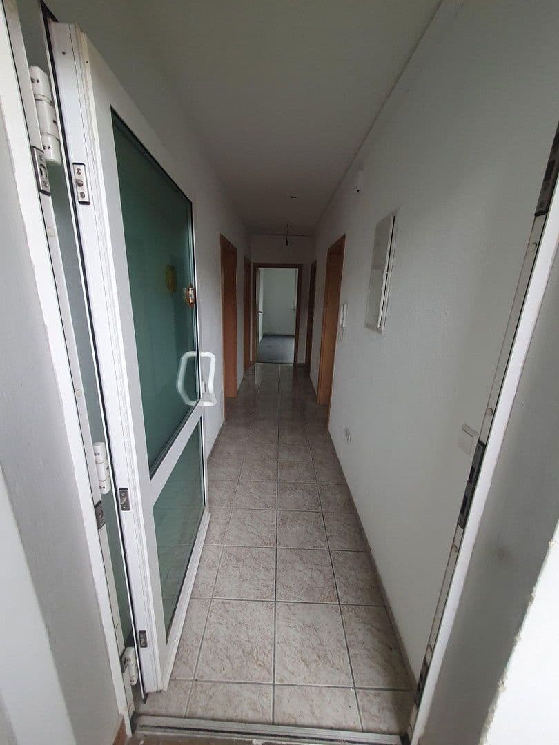 Pronájem bytu 4+1 104 m², Bahnhofstraße 98, Mühlacker, Bádensko-Württembersko Pronájem bytu 4+1 104 m², Bahnhofstraße 98, Mühlacker, Bádensko-Württembersko