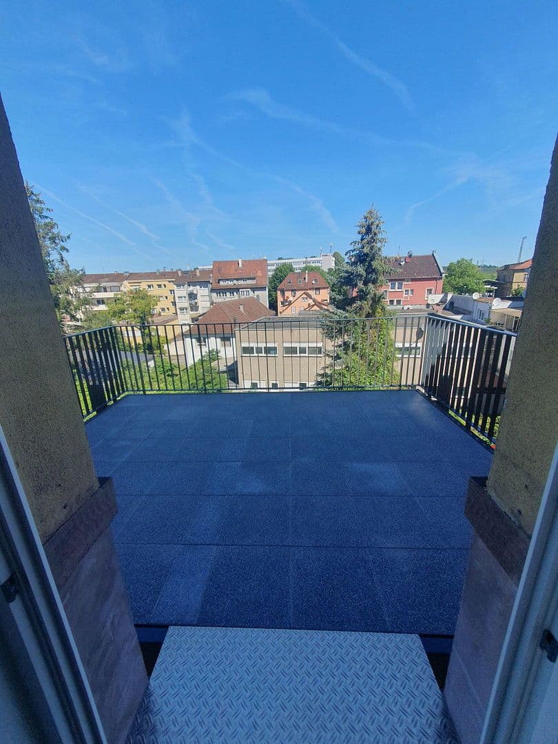 Pronájem bytu 3+1 80 m², Hindenburgstraße 85, Mühlacker, Bádensko-Württembersko Pronájem bytu 3+1 80 m², Hindenburgstraße 85, Mühlacker, Bádensko-Württembersko