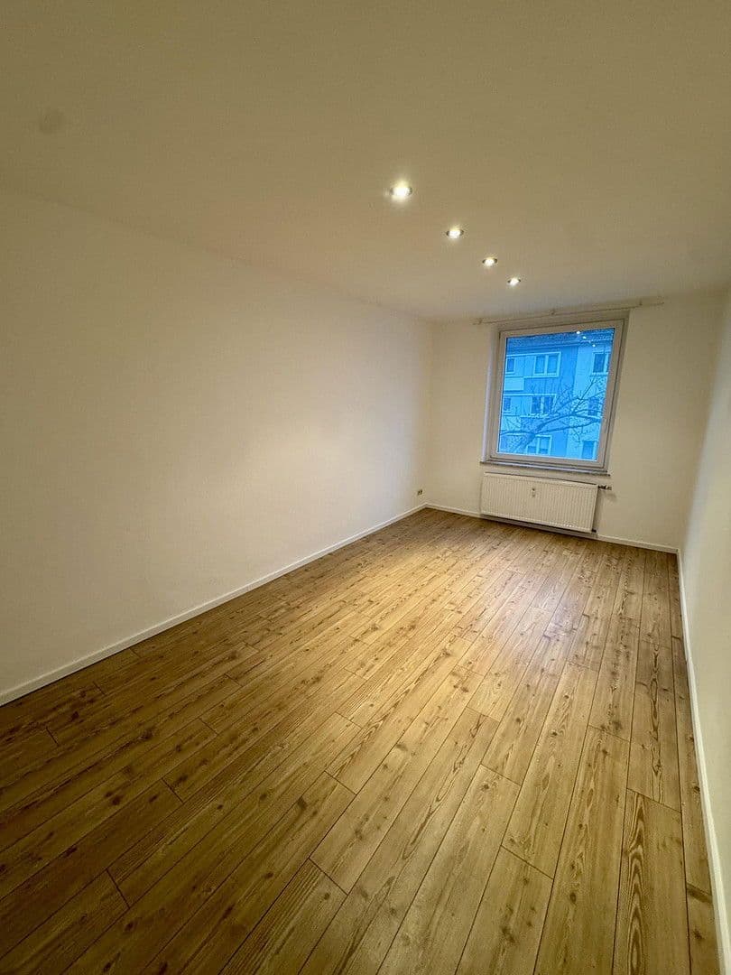 Pronájem bytu 2+1 65 m², Sternbuschweg 99, Duisburg, Severní Porýní-Vestfálsko Pronájem bytu 2+1 65 m², Sternbuschweg 99, Duisburg, Severní Porýní-Vestfálsko