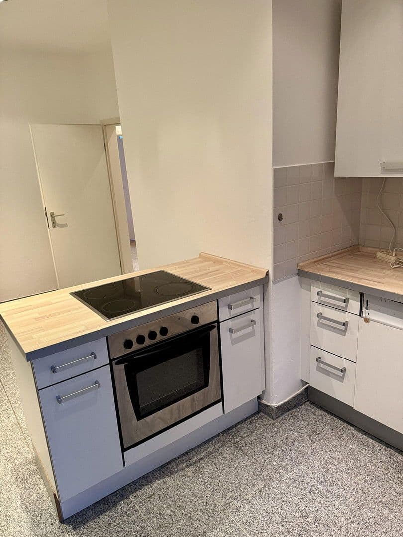 Pronájem bytu 2+1 65 m², Sternbuschweg 99, Duisburg, Severní Porýní-Vestfálsko Pronájem bytu 2+1 65 m², Sternbuschweg 99, Duisburg, Severní Porýní-Vestfálsko