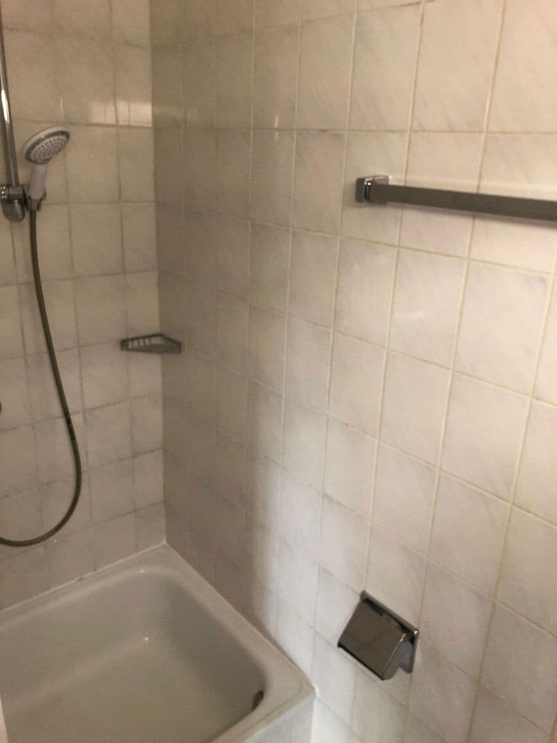 Pronájem bytu 1+kk 26 m², Franzgraben 37, Kassel, Hessen Pronájem bytu 1+kk 26 m², Franzgraben 37, Kassel, Hessen