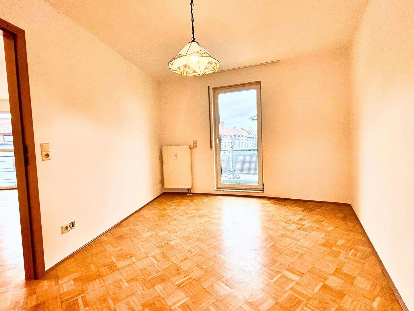 Pronájem bytu 2+1 60 m², Saarbrücken, Země Sársko Pronájem bytu 2+1 60 m², Saarbrücken, Země Sársko